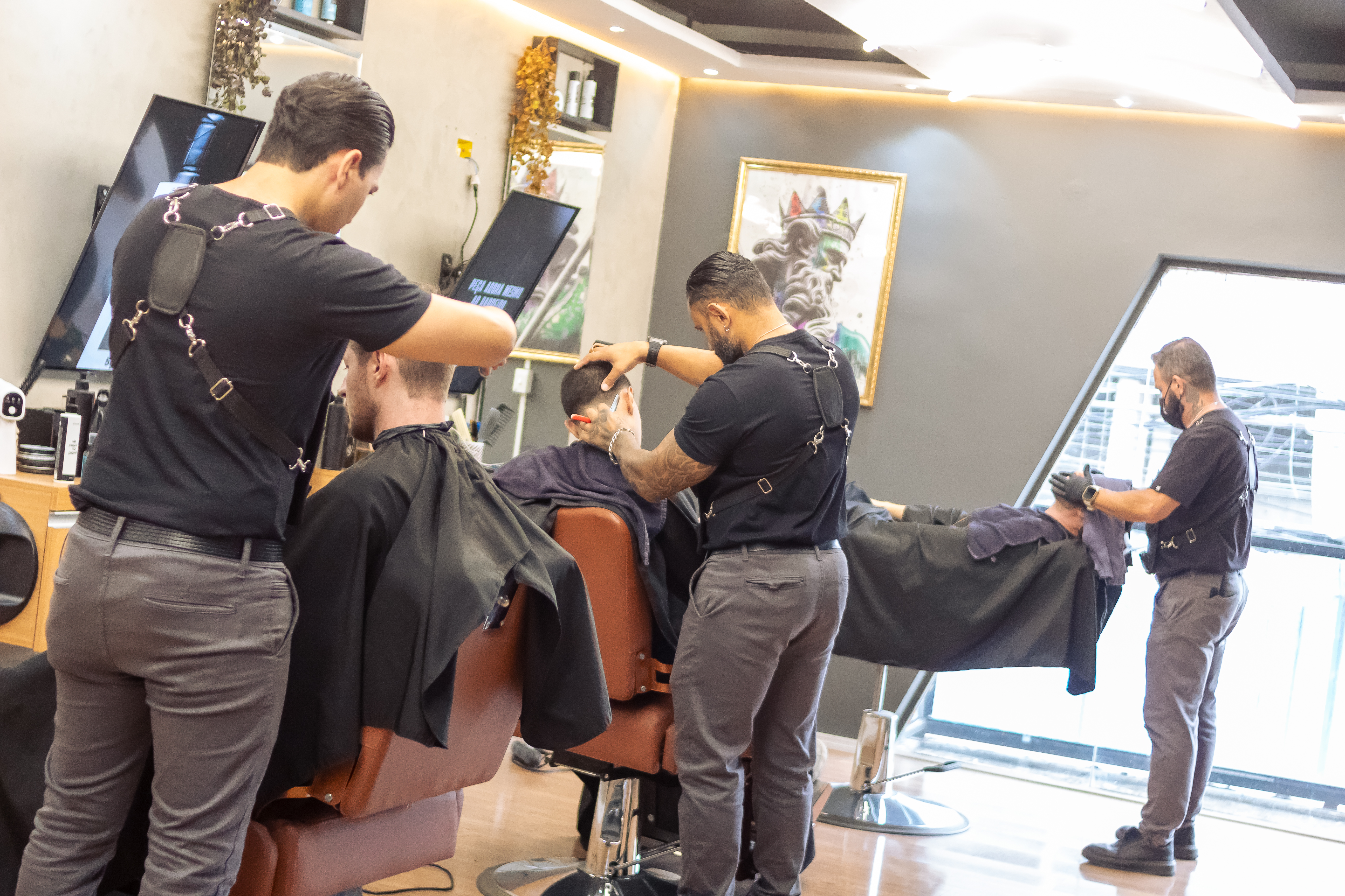 Equipe Smart Cut's em atendimento